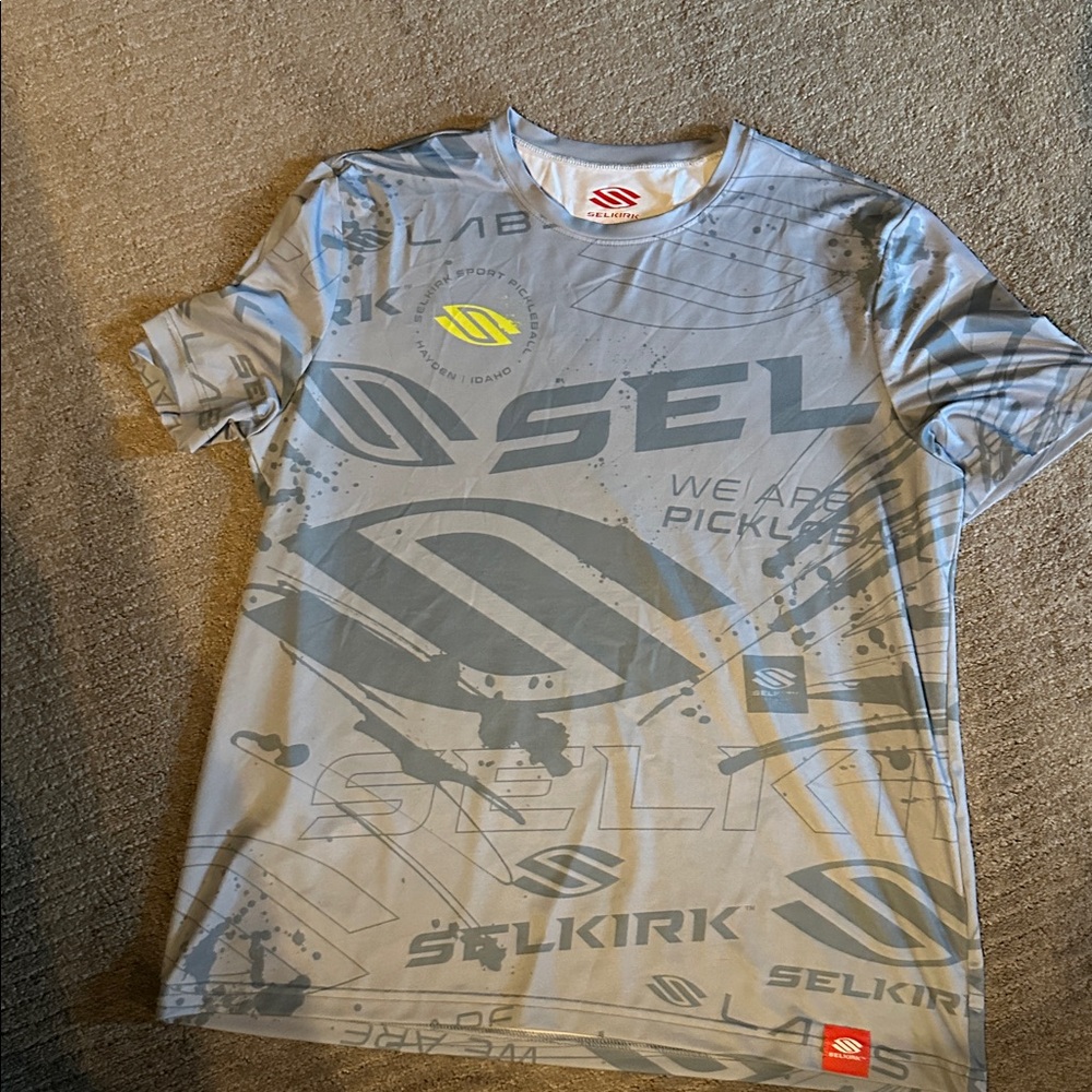 Selkirk Gray Short Sleeve Men's Tee